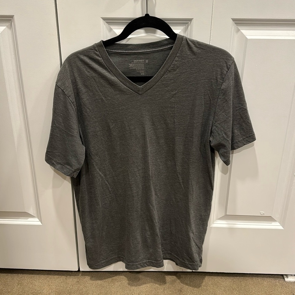 Old Navy grey V Neck